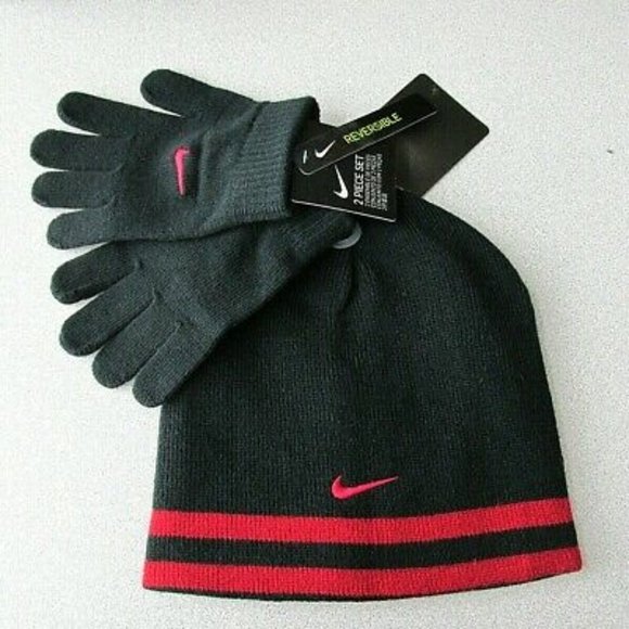 Nike Other - YOUTH BOYS NIKE REVERSIBLE WINTER BEANIE HAT & GLOVES SET